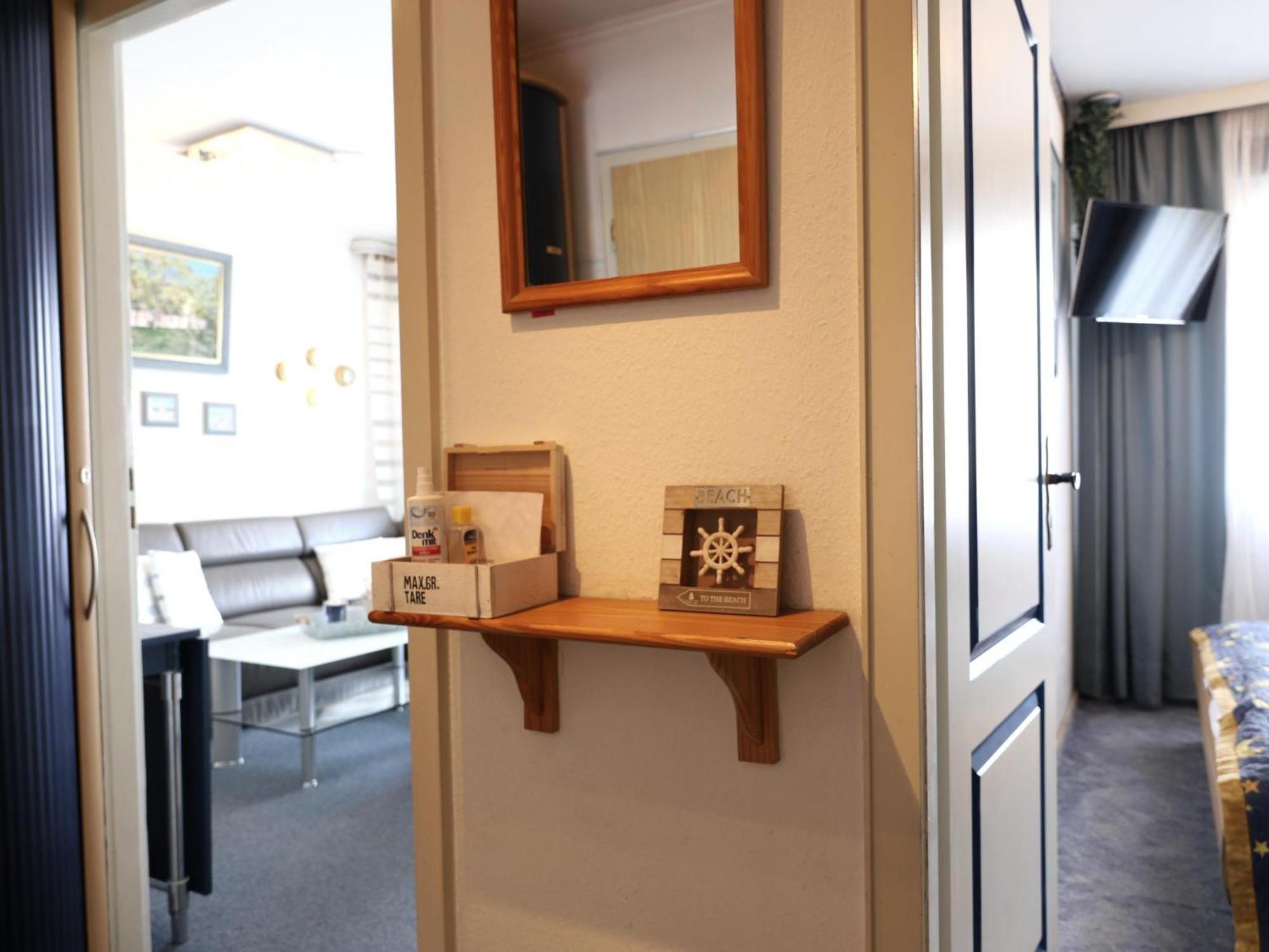 2-Zimmer-Appartement Im 1. Obergeschoss เวสเทอร์แลนด์ ภายนอก รูปภาพ